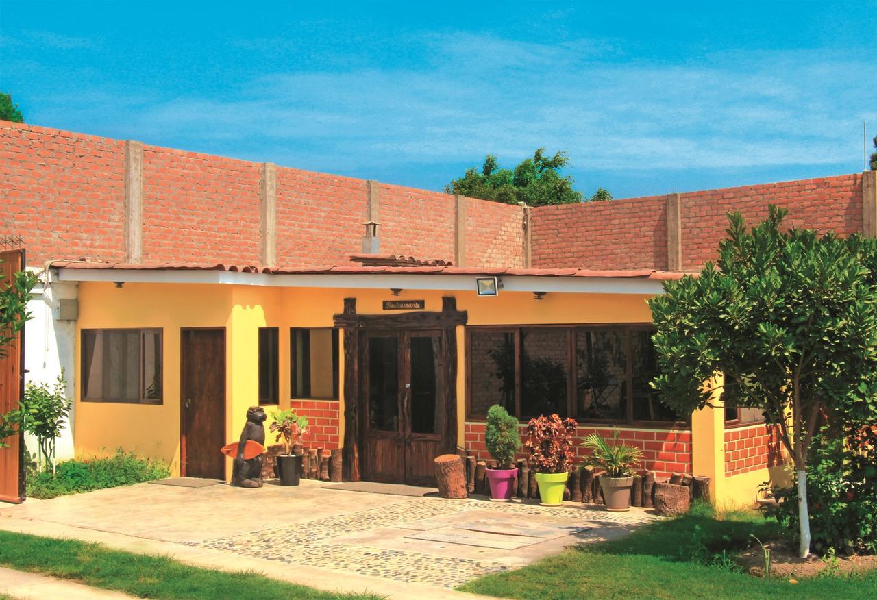 Hotel Villa Kitzia Huacho Eksteriør bilde